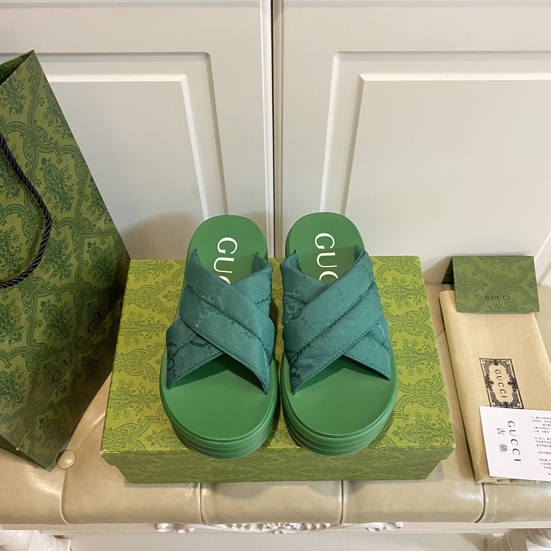 ブランドグッチコピー 厚底偽物カップルクロススリッパ  220620通販