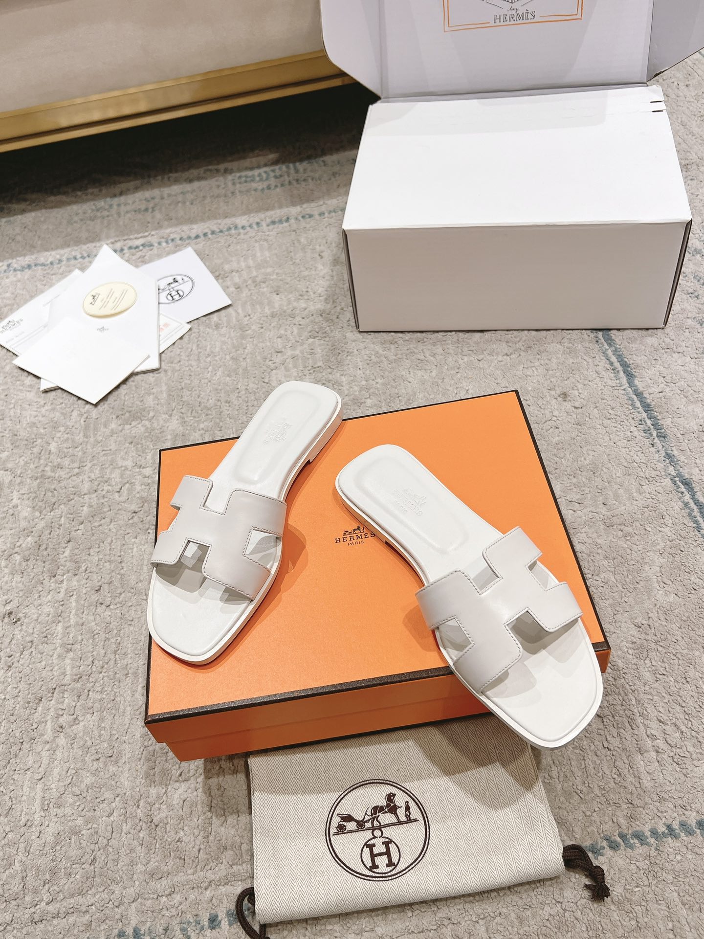 春夏のエルメスクラシックなハンドメイドスリッパスーパーコピーN級品通販 248642通販