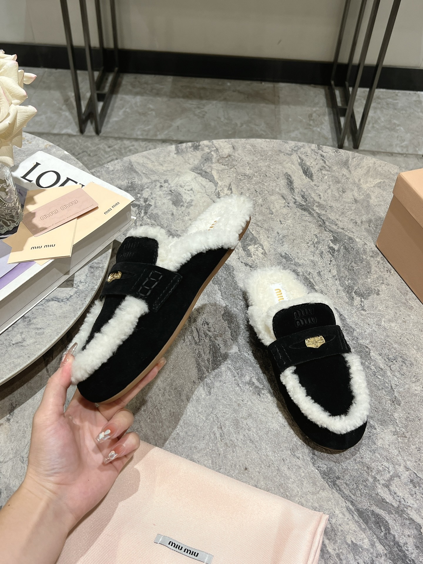 ミュウミュウスーパーコピーN級品秋冬コインドライビングシューズ ハーフスリッパ 251467激安送料無料