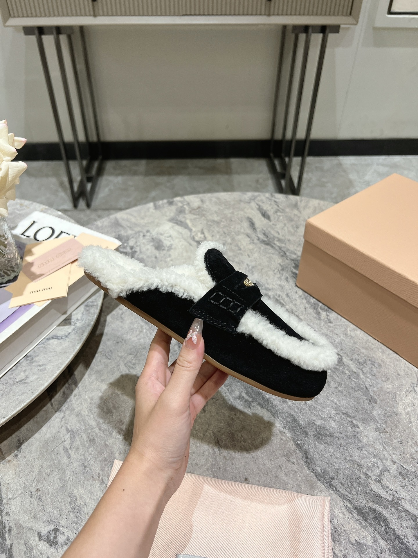 ミュウミュウスーパーコピーN級品秋冬コインドライビングシューズ ハーフスリッパ 251467最高級
