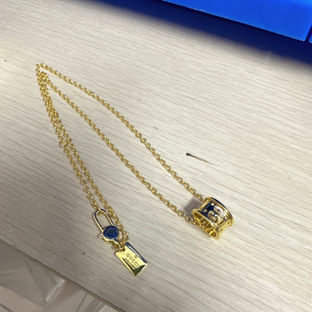グッチコピー偽物レディース 18K イエロー ローズ ゴールドネックレス 272680品質保証