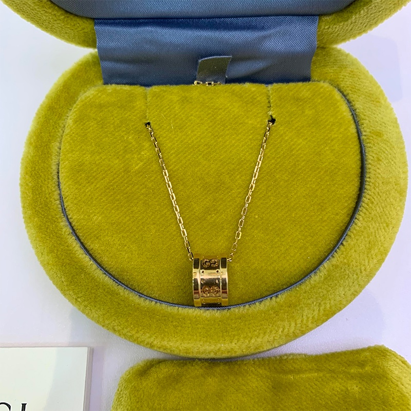 グッチコピー偽物レディース 18K イエロー ローズ ゴールドネックレス 272680