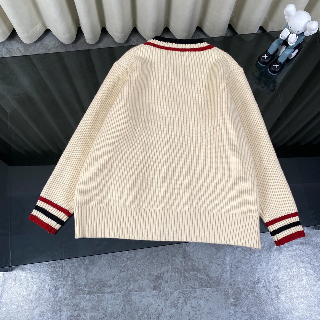 ミュウミュウ人気ブランド服コピーストライプ ベージュ V ネック カーディガン セーター 323655通販