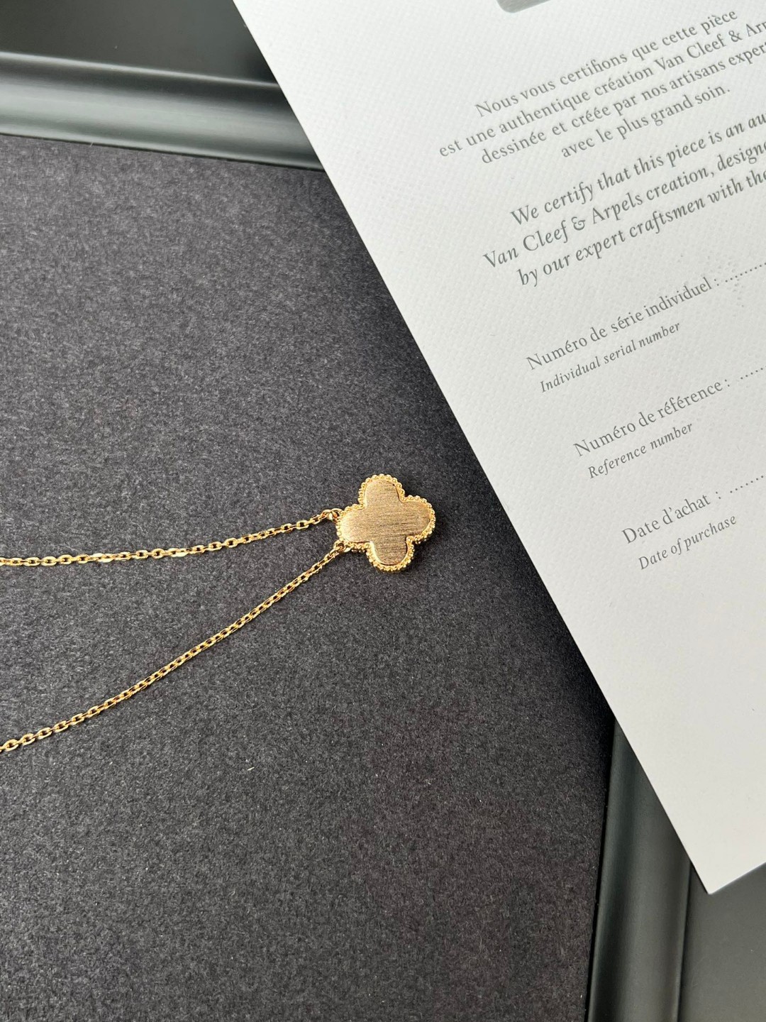 ヴァンクリーフ一粒花四葉クローバーダイヤモンドピンクマザーオブパール339542ネックレスコピー人気