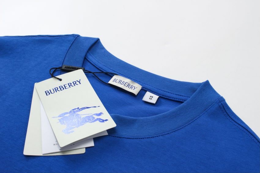 バーバリー 2024年初春新作 ローズプリントスーパーコピー半袖Tシャツ 370383激安送料無料