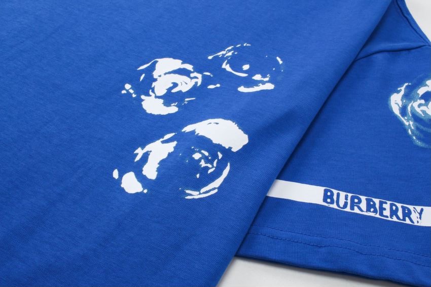 バーバリー 2024年初春新作 ローズプリントスーパーコピー半袖Tシャツ 370383最高級