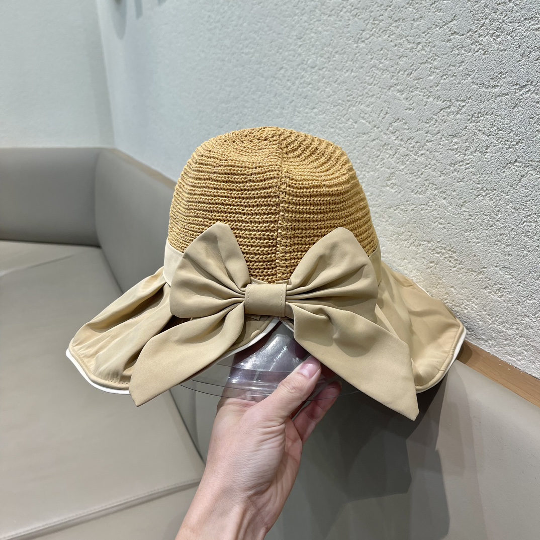人気コピープラダ ビニールレディース春夏日焼け防止帽子偽物 456023品質保証