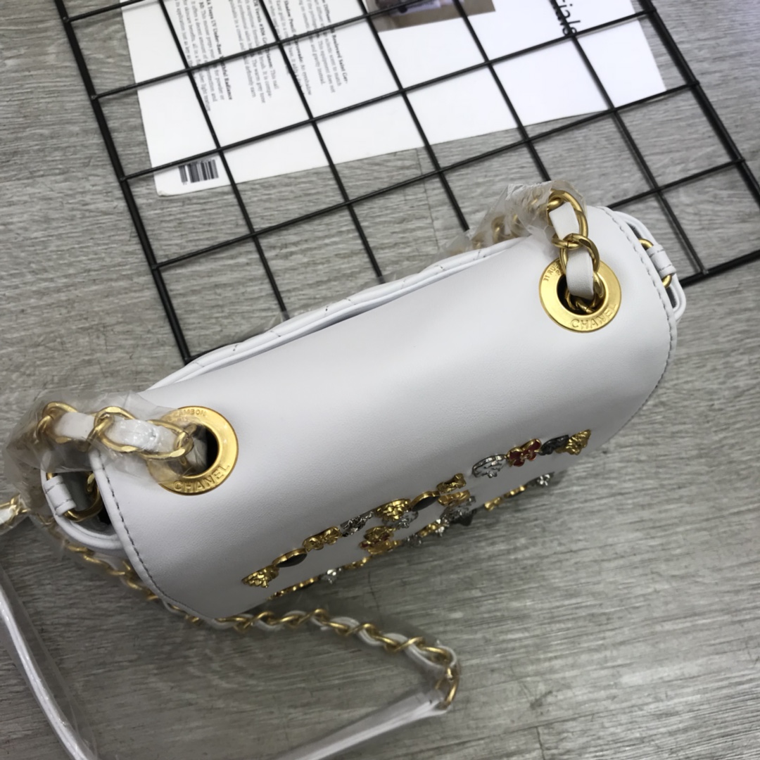 シャネルコピー2024新款ダブル C バッジ スモール スクエアバッグ 5887高い品質