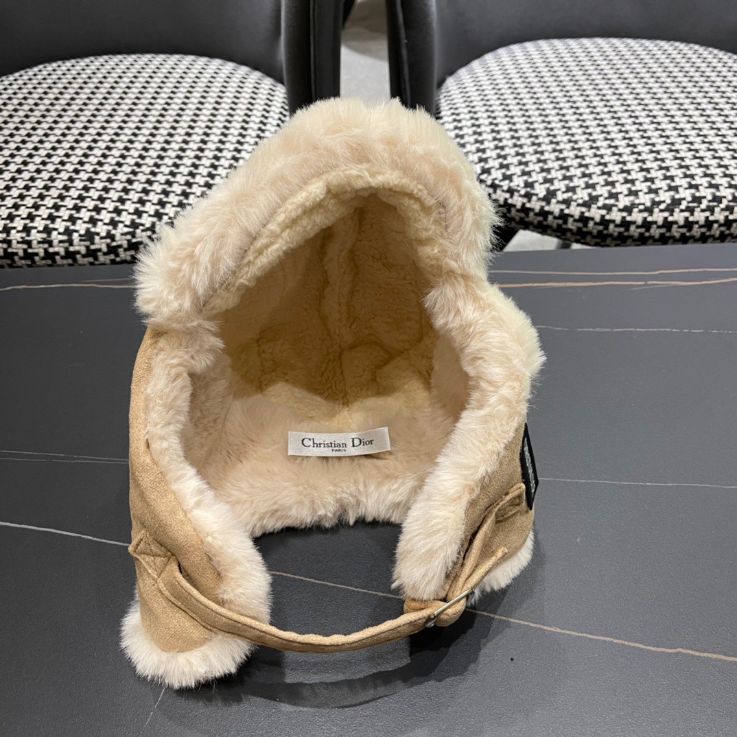 ブランド新作ディオール プラス ベルベット サンダー ハット女性 89678代引きを販売