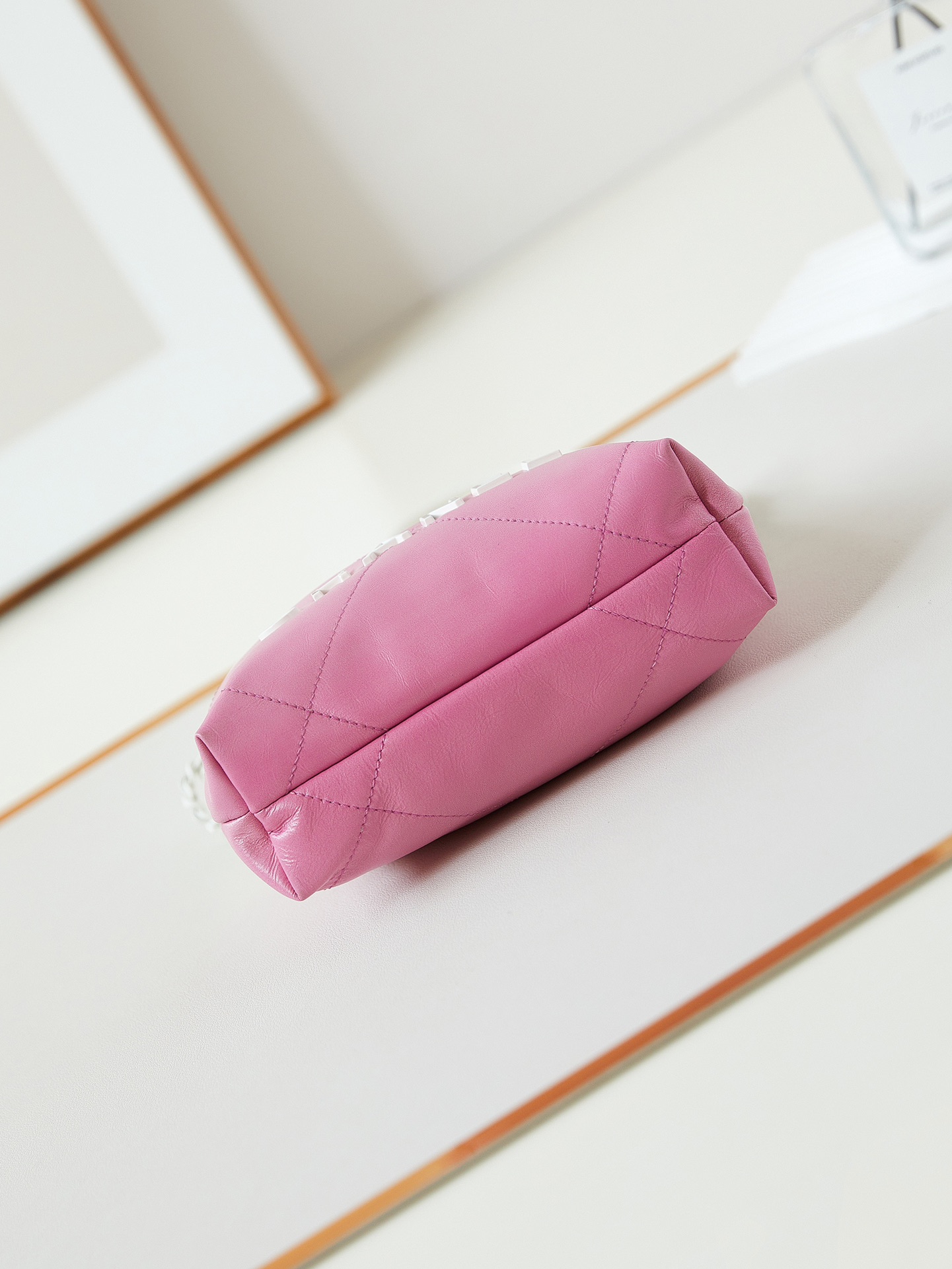 大人気シャネルグラデーションピンクミニ 22激安スーパーコピーバッグ AS3981最高級