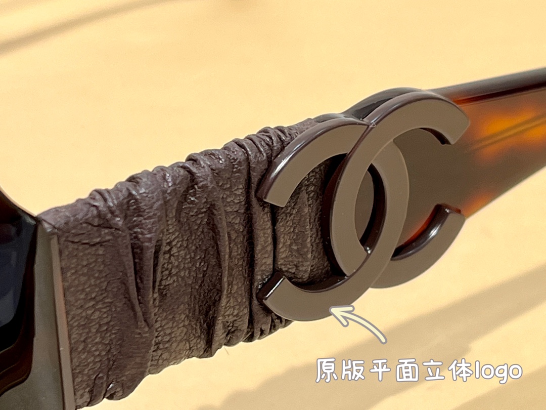 高品質シャネル サングラスコピーCH5474-01 ラージロゴ ダブルCプラス レザーデザイン最高級