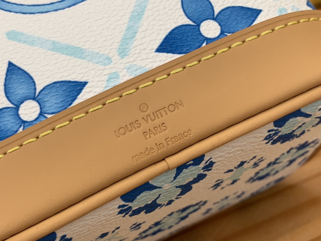 2024年夏コピールイ・ヴィトン ナノノエ バケットバッグ ブルー M83620代引きを販売