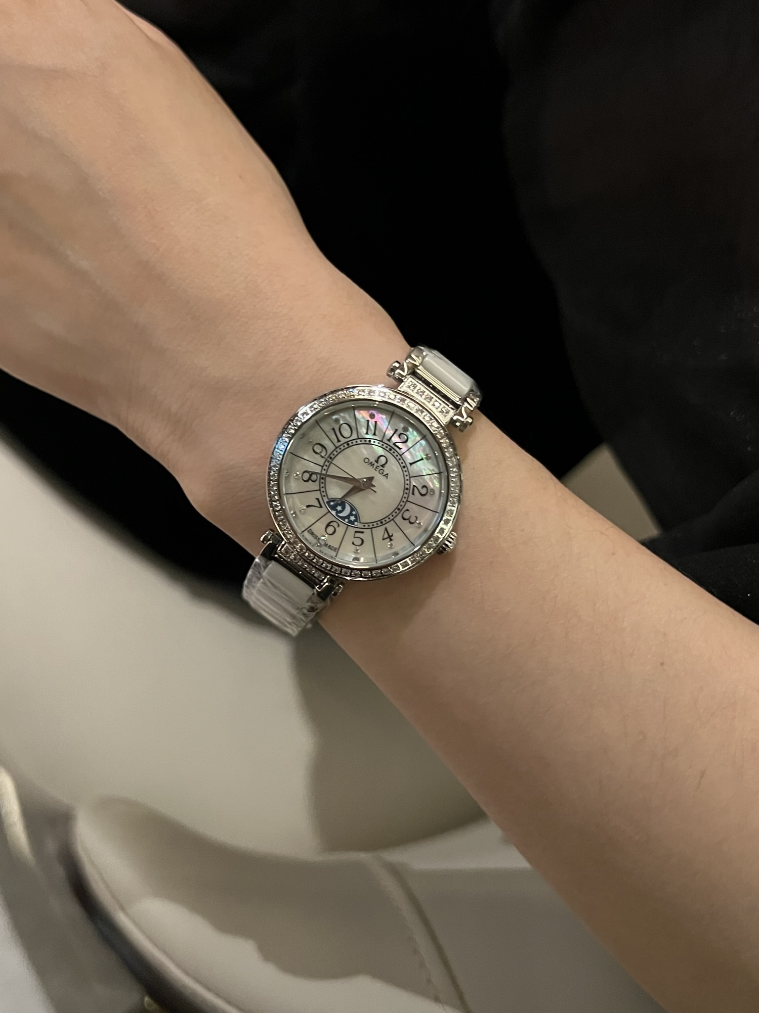 2024新款オメガ女性 クォーツスーパーコピー時計 OM5488通販