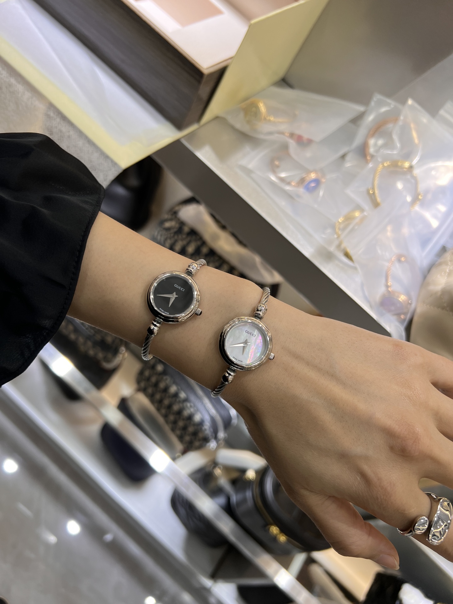 2024高品質グッチ ブレスレットスーパーコピー時計 gue05953通販