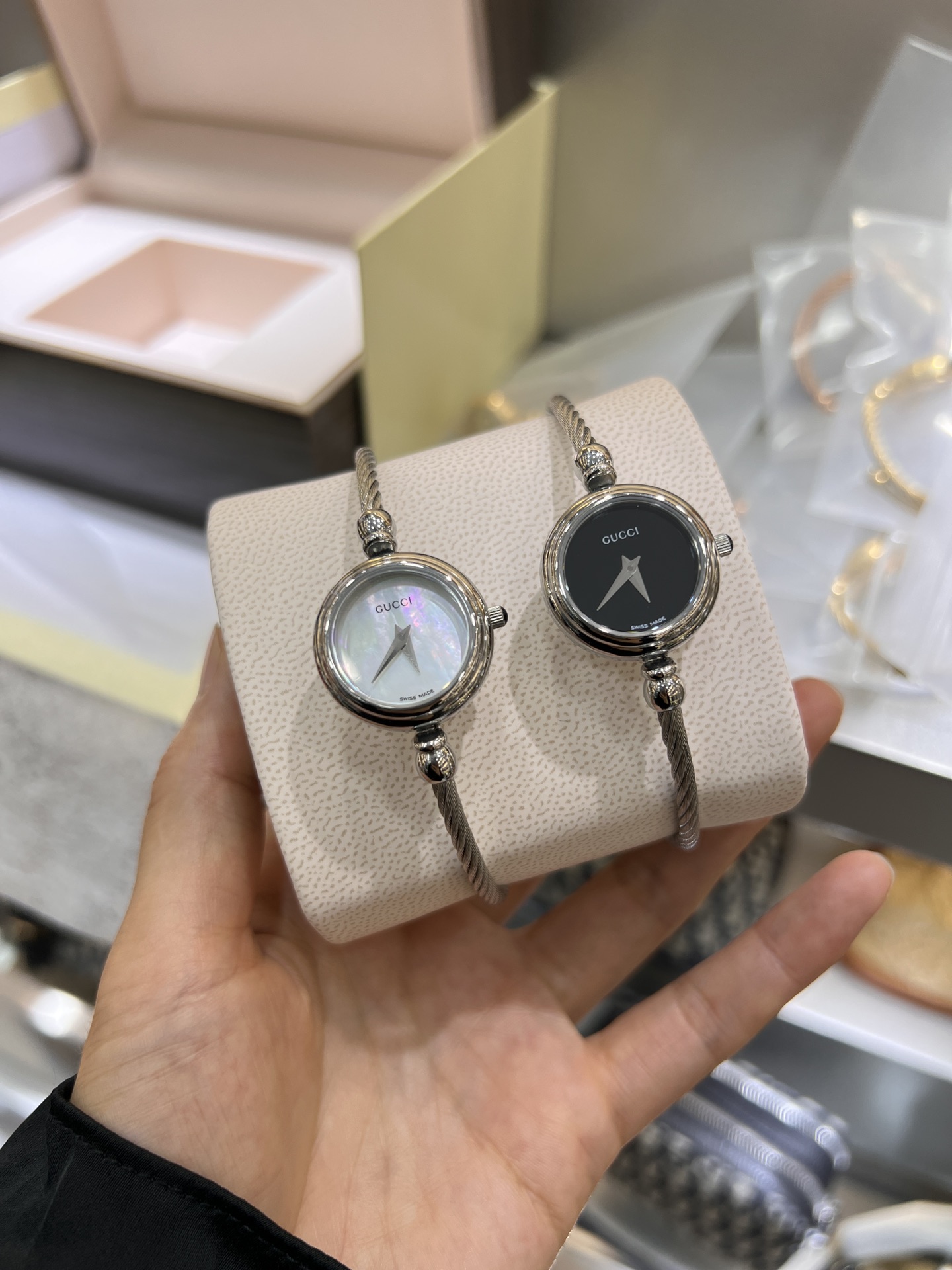 2024高品質グッチ ブレスレットスーパーコピー時計 gue05953N級品