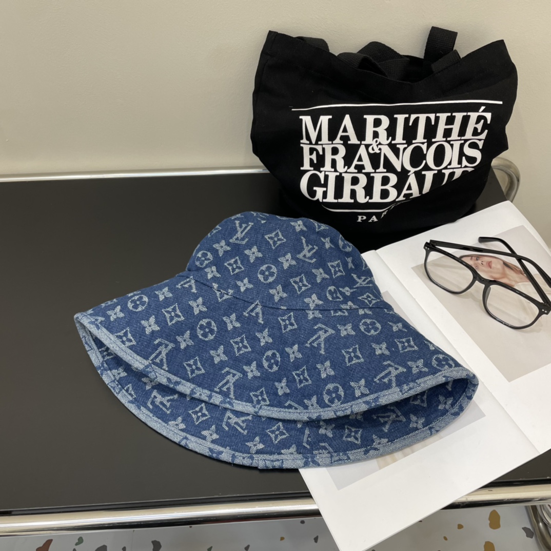 ルイ・ヴィトンスーパーコピーのジーンズ 古い花 レトロなスタイル 漁師の帽子 lv0261代引きを販売