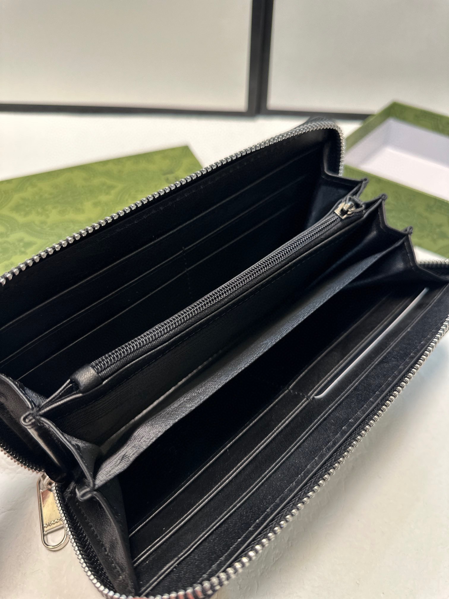 グッチの新作メンズコピー財布偽物 144913品質保証