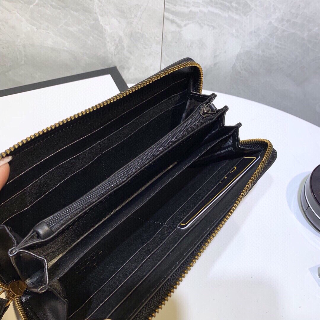 グッチ人気のピッググレインレザーGUCCIスーパーコピー長財布 144915品質保証