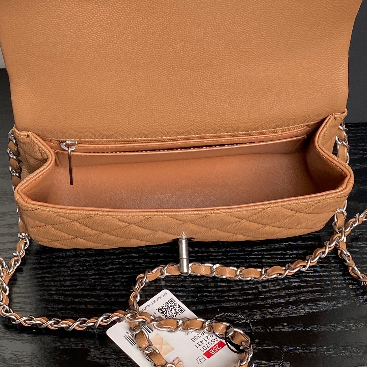 高製品新色シルバーチェーンシャネル 25B ダブルC エクスクルーシブハンドルバッグコピー 145914代引きを販売