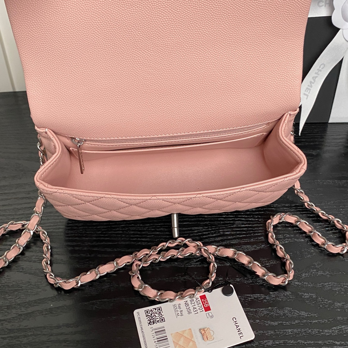 弊店では新着シルバーチェーン絶妙なピンクシャネルハンドバッグコピー 145916N級品