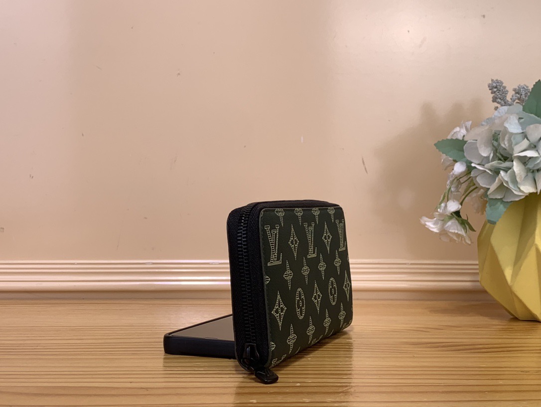 2025最新信頼が できる老舗ですルイヴィトン財布モノグラムコピージッピー 146444通販