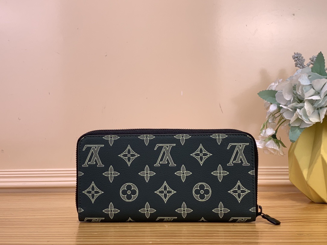 2025最新信頼が できる老舗ですルイヴィトン財布モノグラムコピージッピー 146444激安送料無料