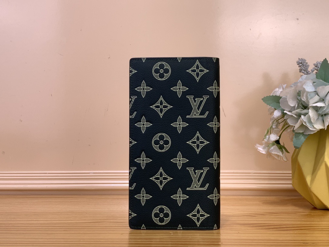 当店は業界ルイヴィトンコピーダークグリーンのプレス加工マネー信頼されており財布 146446激安送料無料