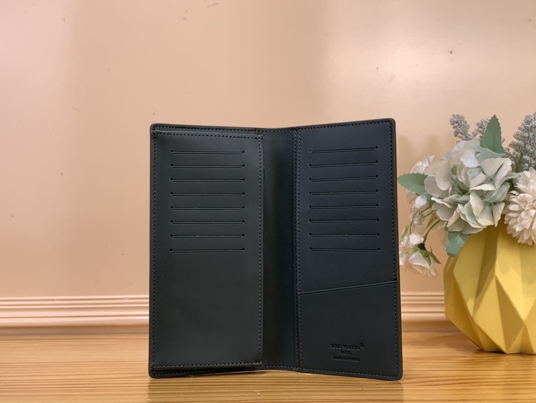 当店は業界ルイヴィトンコピーダークグリーンのプレス加工マネー信頼されており財布 146446N級品