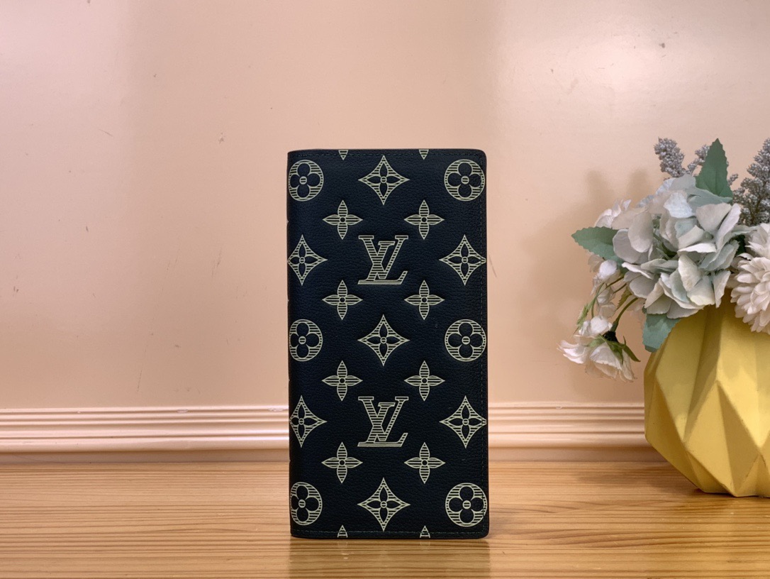 当店は業界ルイヴィトンコピーダークグリーンのプレス加工マネー信頼されており財布 146446