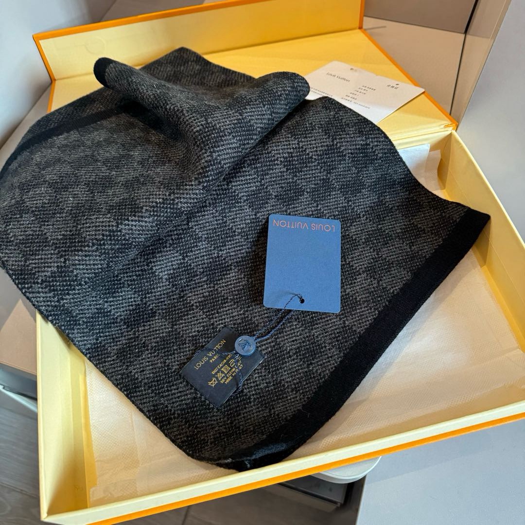 ルイヴィトン大人気安心と信頼老舗メンズ ウール ニット スカーフと帽子のセット 146689代引きを販売