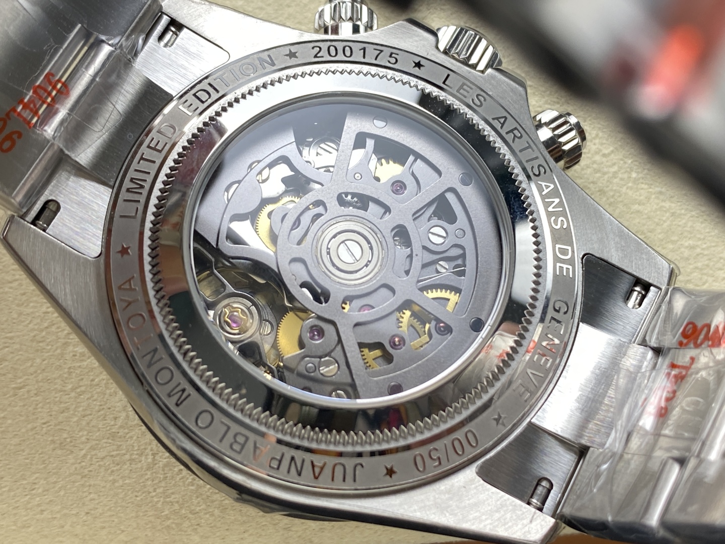 最新のロレックス デイトナ スケルトンスーパーコピー時計 171972代引きを販売