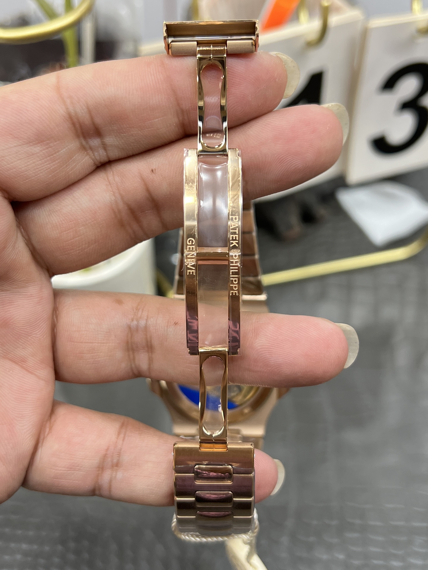 最新型パテックフィリップノーチラスコピー通販時計 5711 シリーズ全自動一体型機械 172236N級品