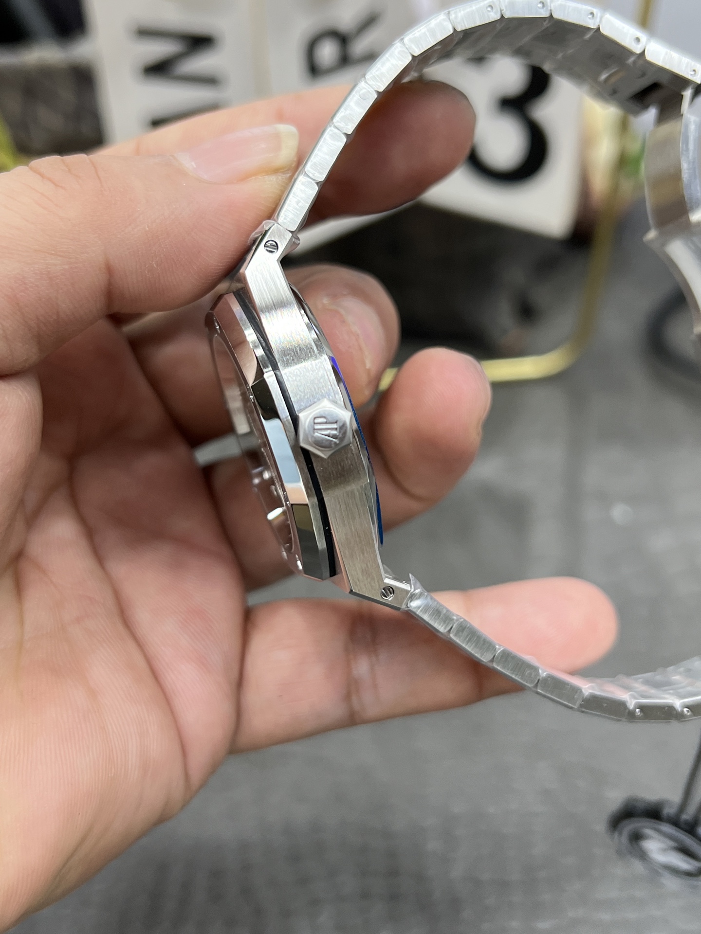 世界では激安オーデマピゲスーパーコピー時計ロイヤルオーク15400シリーズ 174991最高級