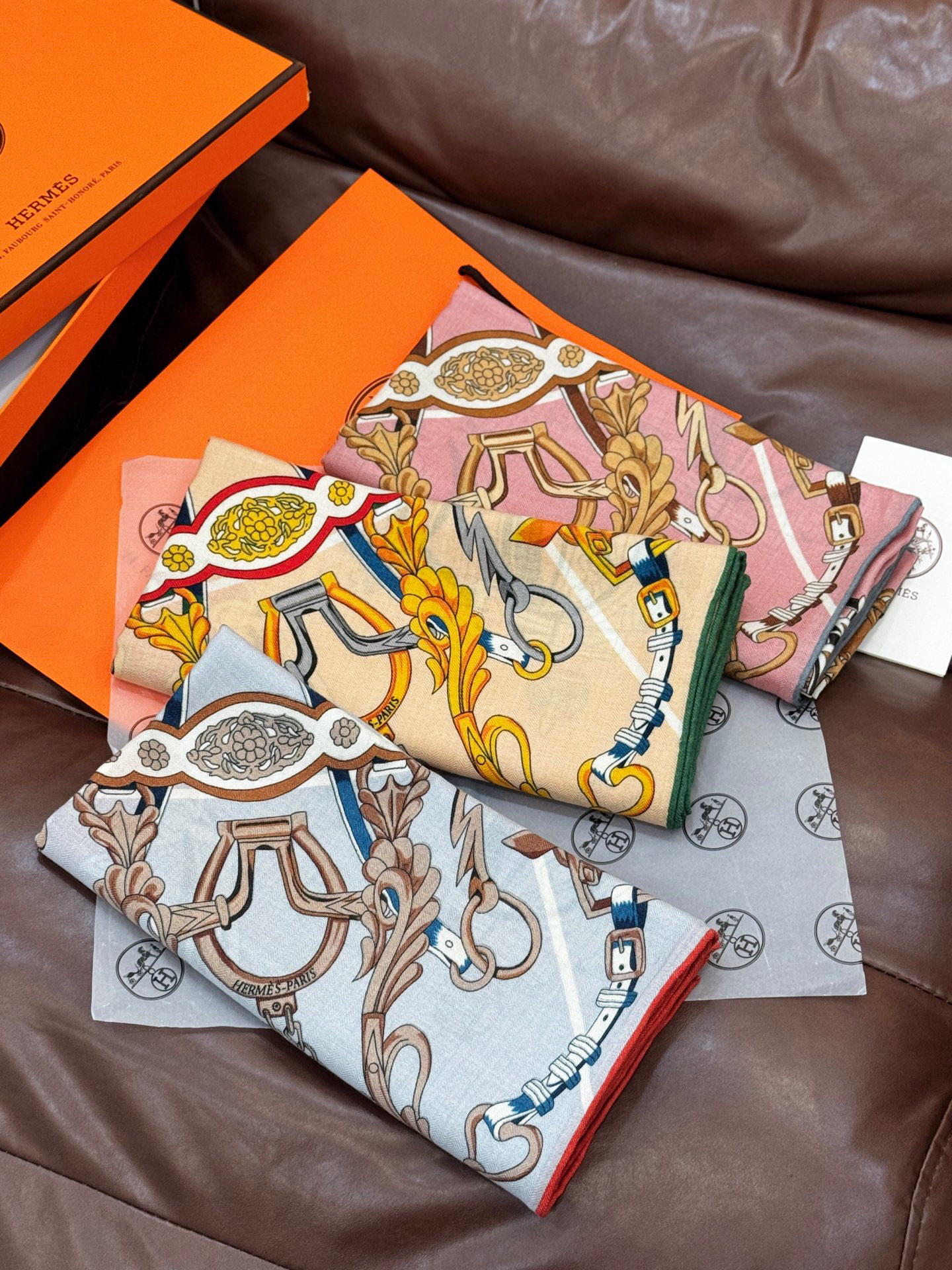 2025当店通販商品エルメスの新作秋冬トップス両面同色シルクカシミヤショール 215889N級品