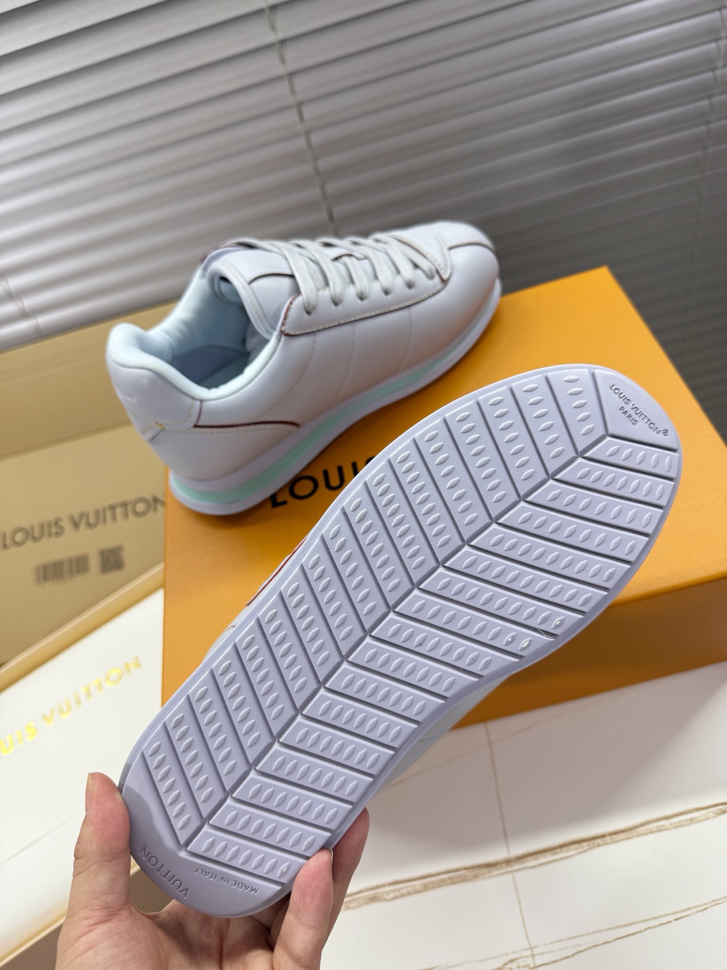 ルイヴィトン優雅ファレル・ウィリアムス コラボ バターソフトシリーズ ローファー新作入荷 310980品質保証