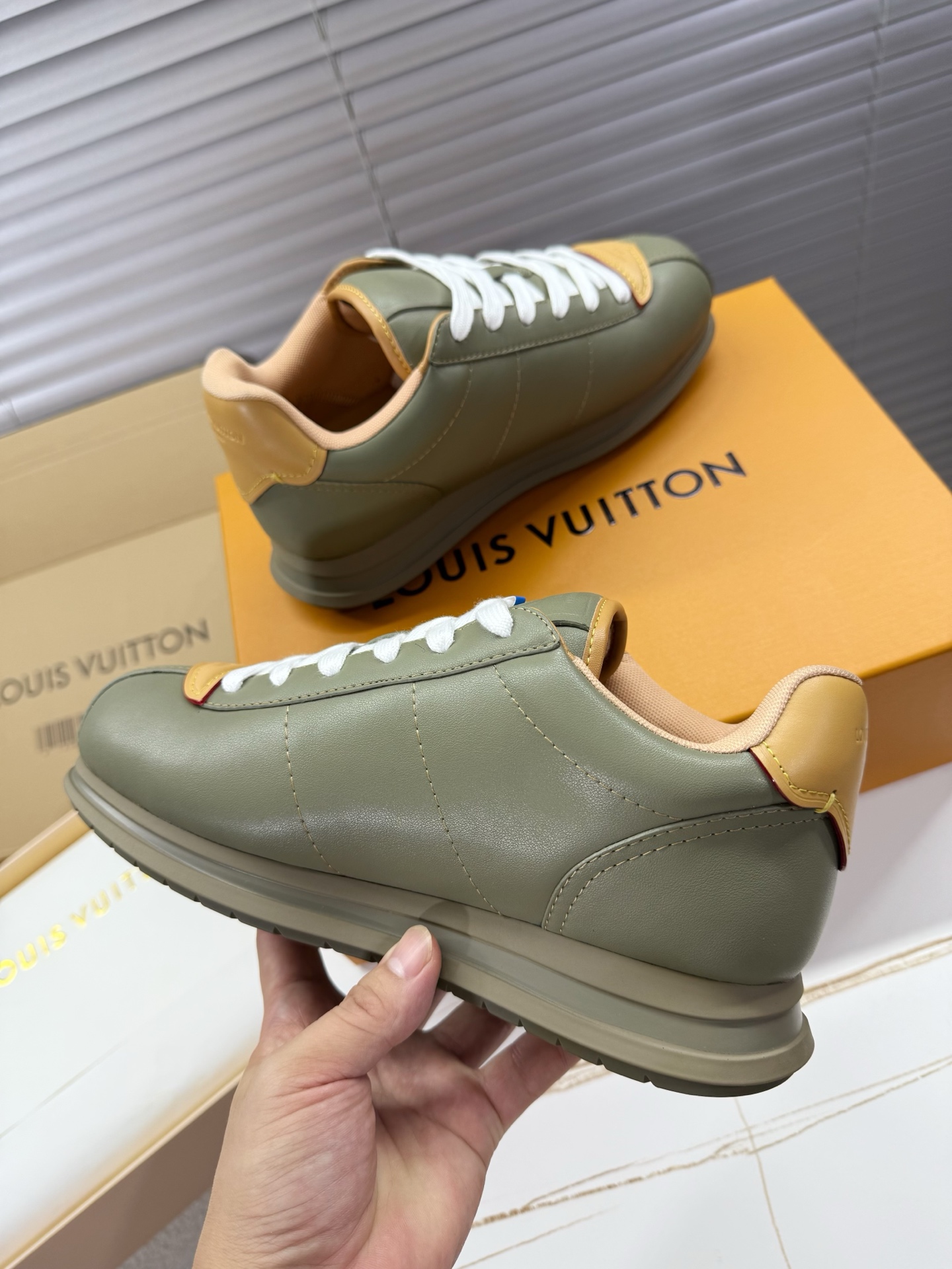 ルイヴィトン豪華なコピー靴ファレルバターソフト コラボレーションシリーズ 310981代引きを販売