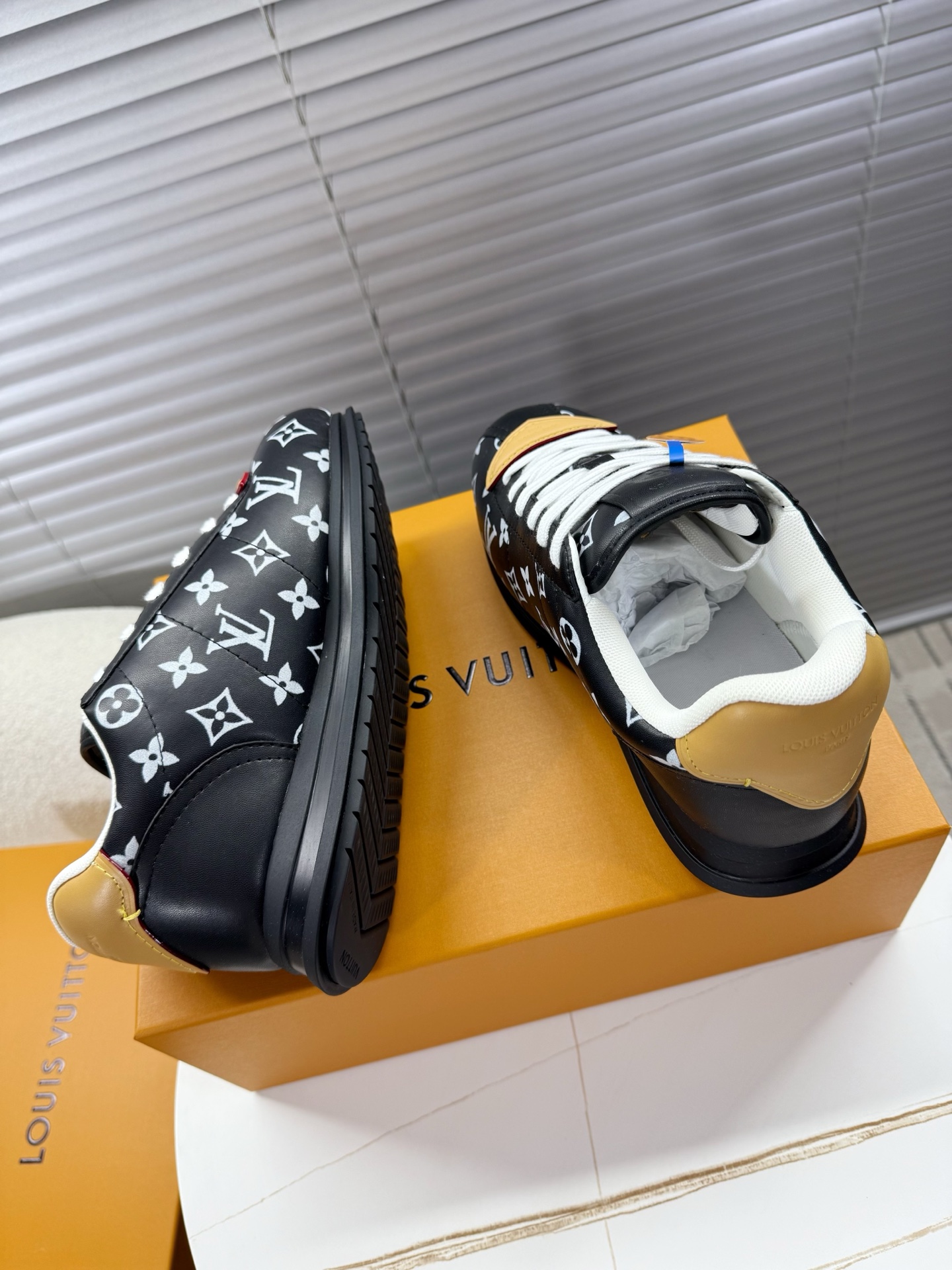高貴な気質のルイヴィトン靴スニーカーコピーと共同ブランドバターソフトシリーズ 310985激安送料無料