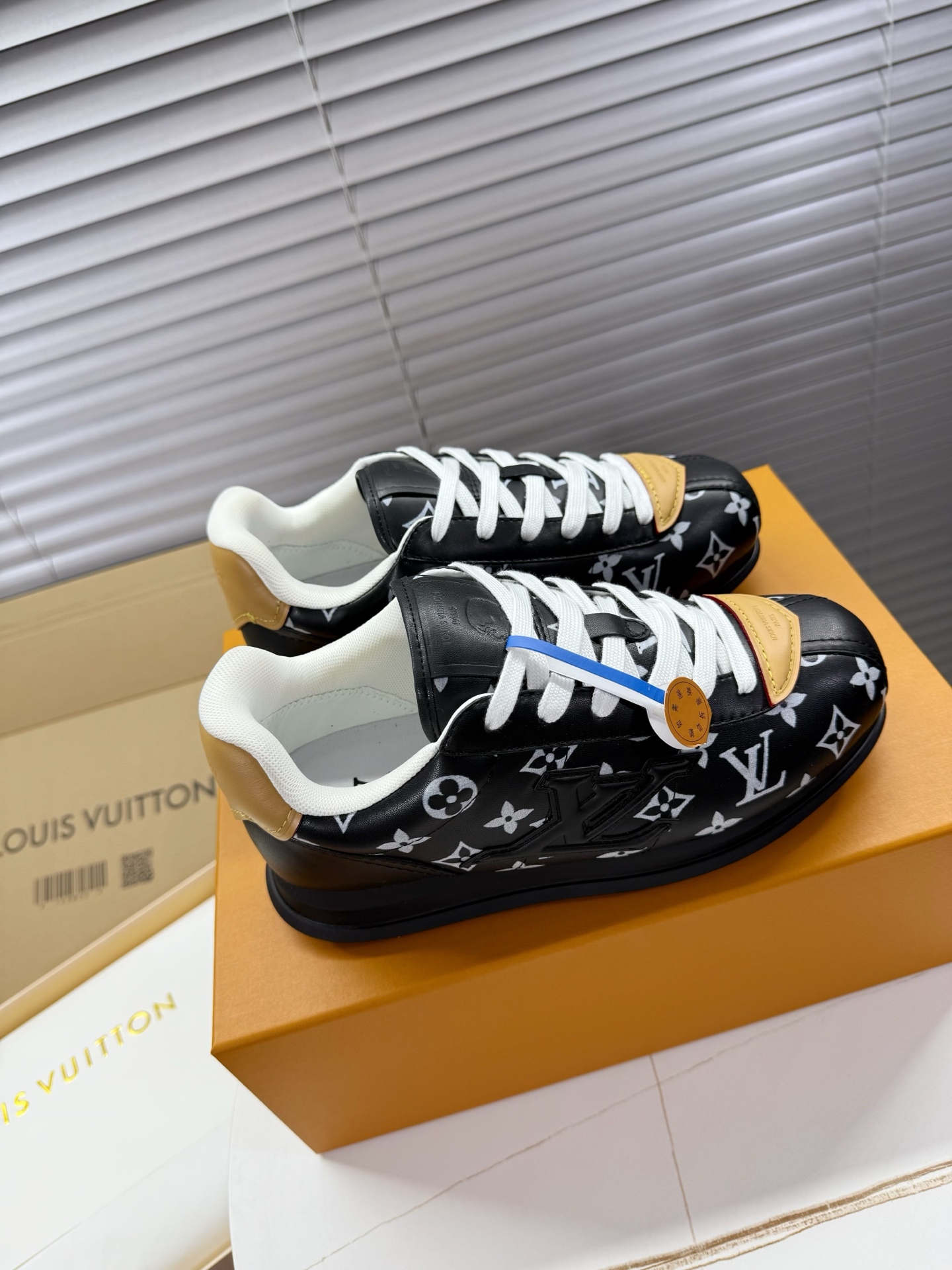 高貴な気質のルイヴィトン靴スニーカーコピーと共同ブランドバターソフトシリーズ 310985最高級