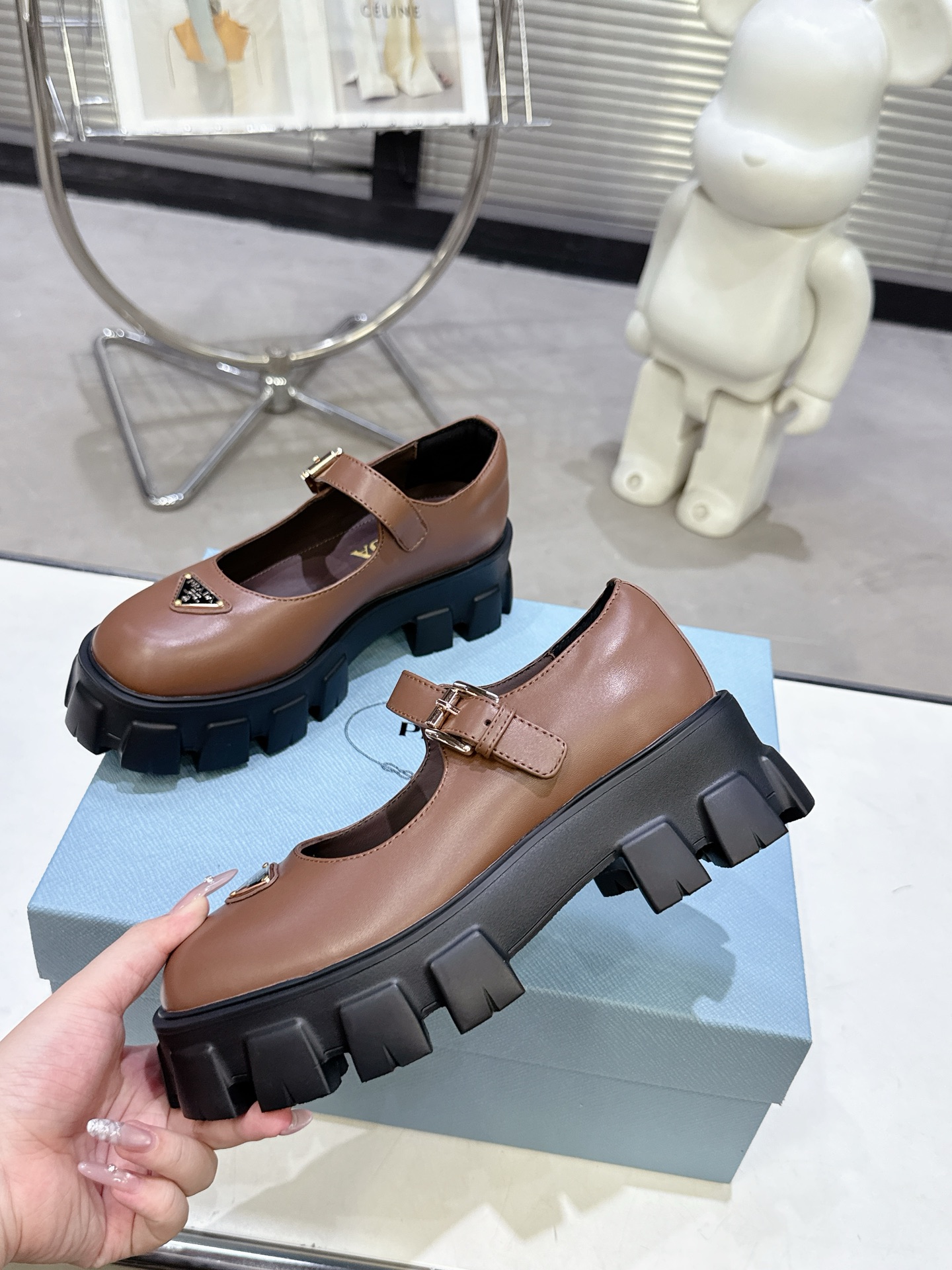 プラダ靴ブーツコピー2025年秋冬新作プラットフォームメリージェーンシューズ 324472人気