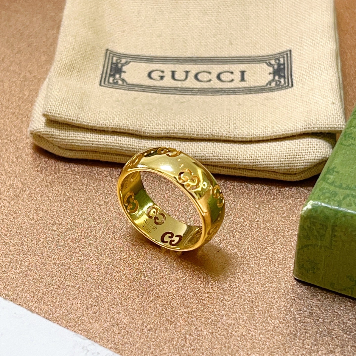 2025年の新製品グッチアクジュエリーリングコピー男女同款 377788高い品質