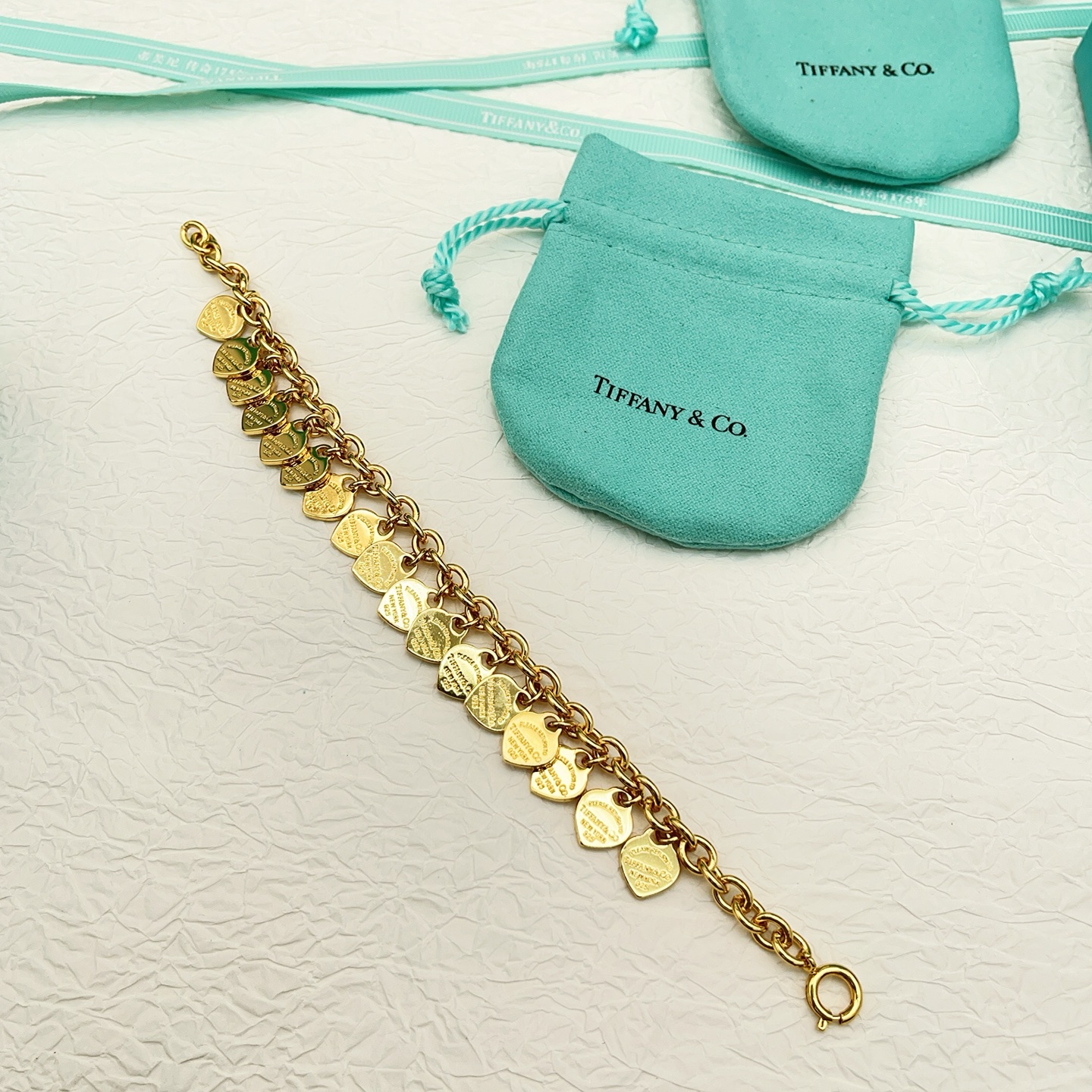 人気超絶のティファニージュエリーブレスレットコピーハートゴールド 417691信用第一人気