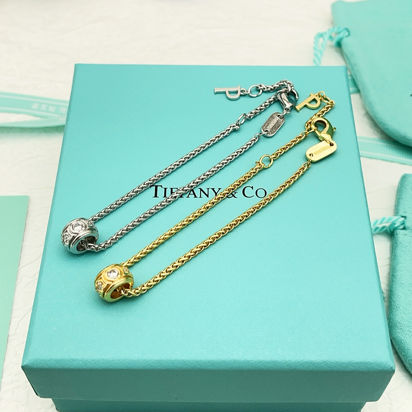 ティファニー最新商品のドラム型ダイヤモンド高級シルバーブレスレットコピー 417697人気