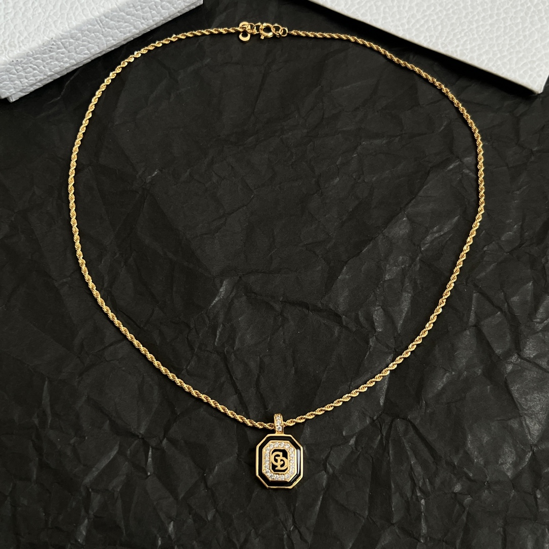 激安買取ディオールジュエリーネックレスコピーヴィンテージ甘い気質 420732高い品質