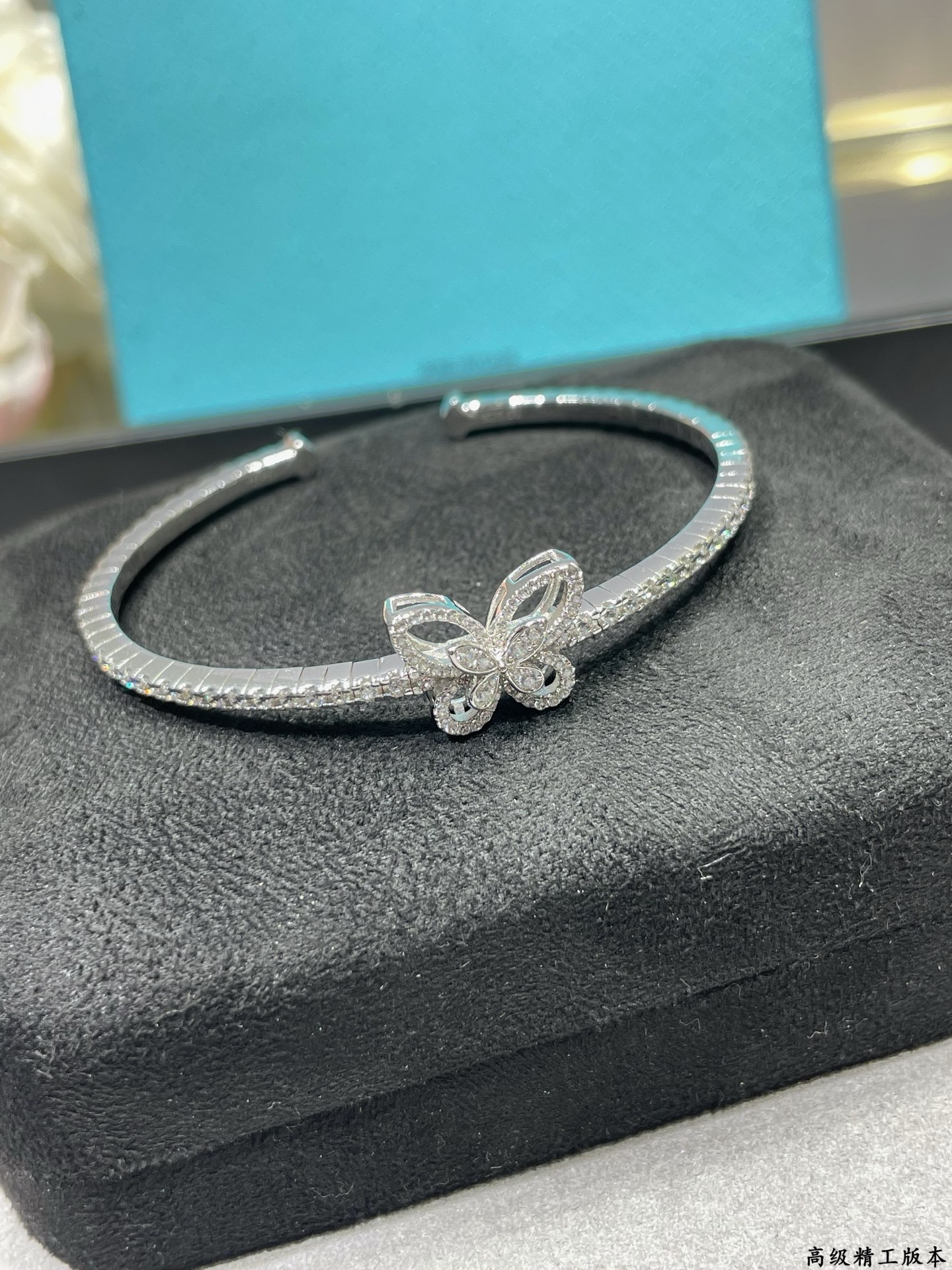 2025豪華さと上品グラフ シングルバタフライコピー可愛い偽物ブレスレット 436341通販