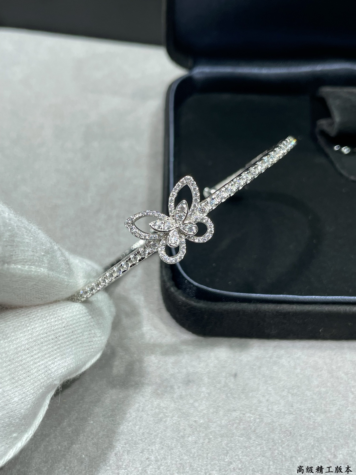 2025豪華さと上品グラフ シングルバタフライコピー可愛い偽物ブレスレット 436341最高級