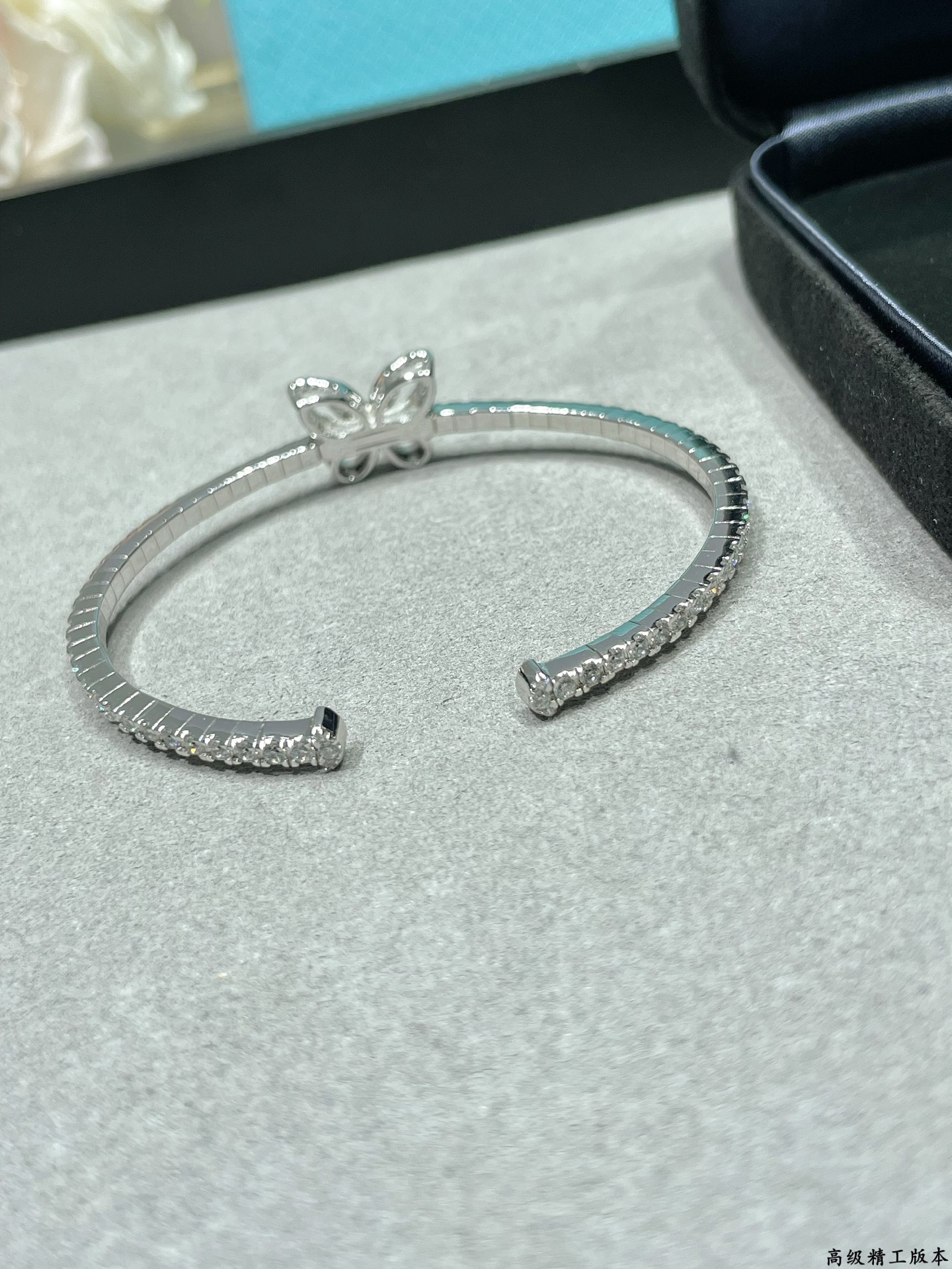 2025豪華さと上品グラフ シングルバタフライコピー可愛い偽物ブレスレット 436341代引きを販売