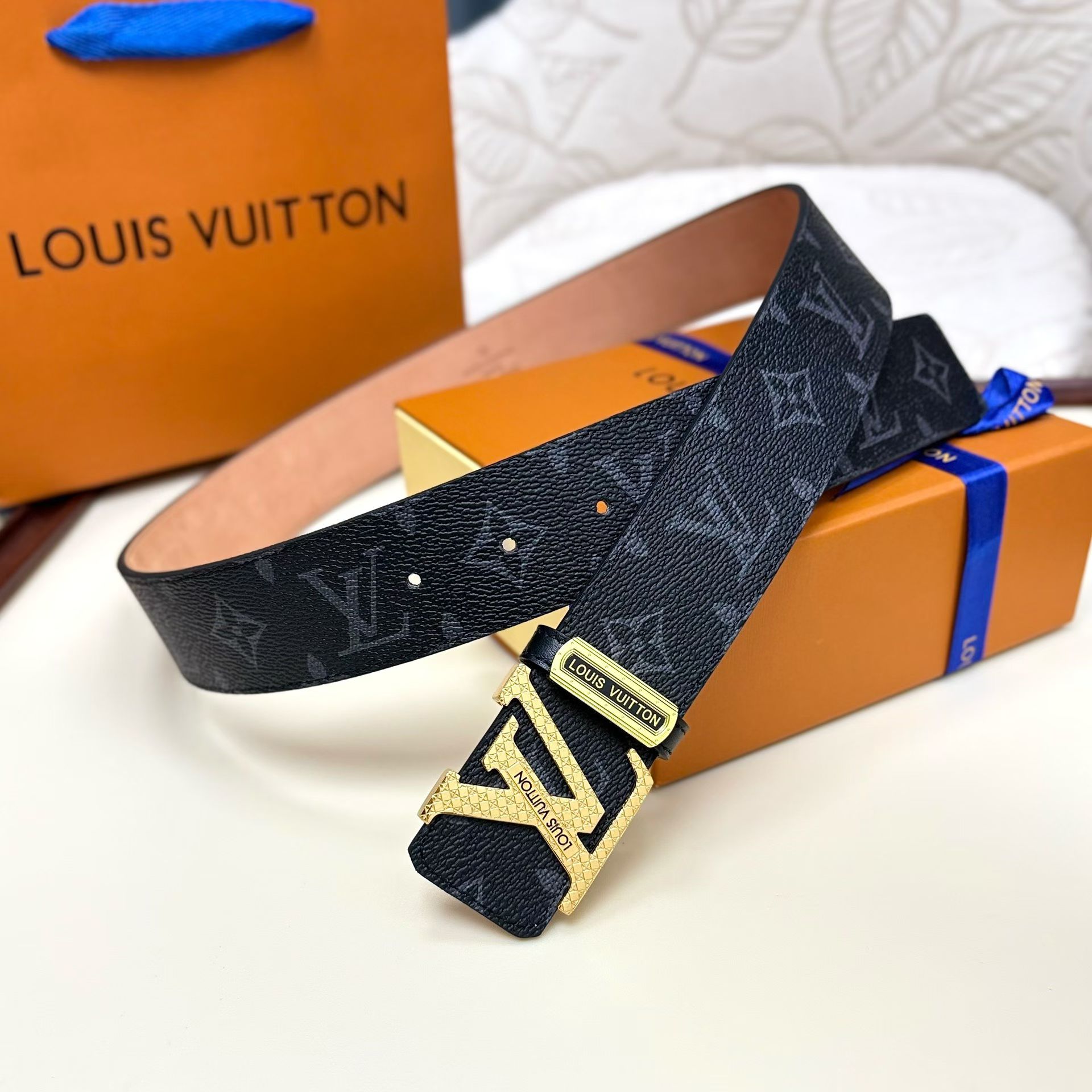ルイヴィトンベルトコピーソリッドスチール刻印バックルN級品実物写真 663072通販