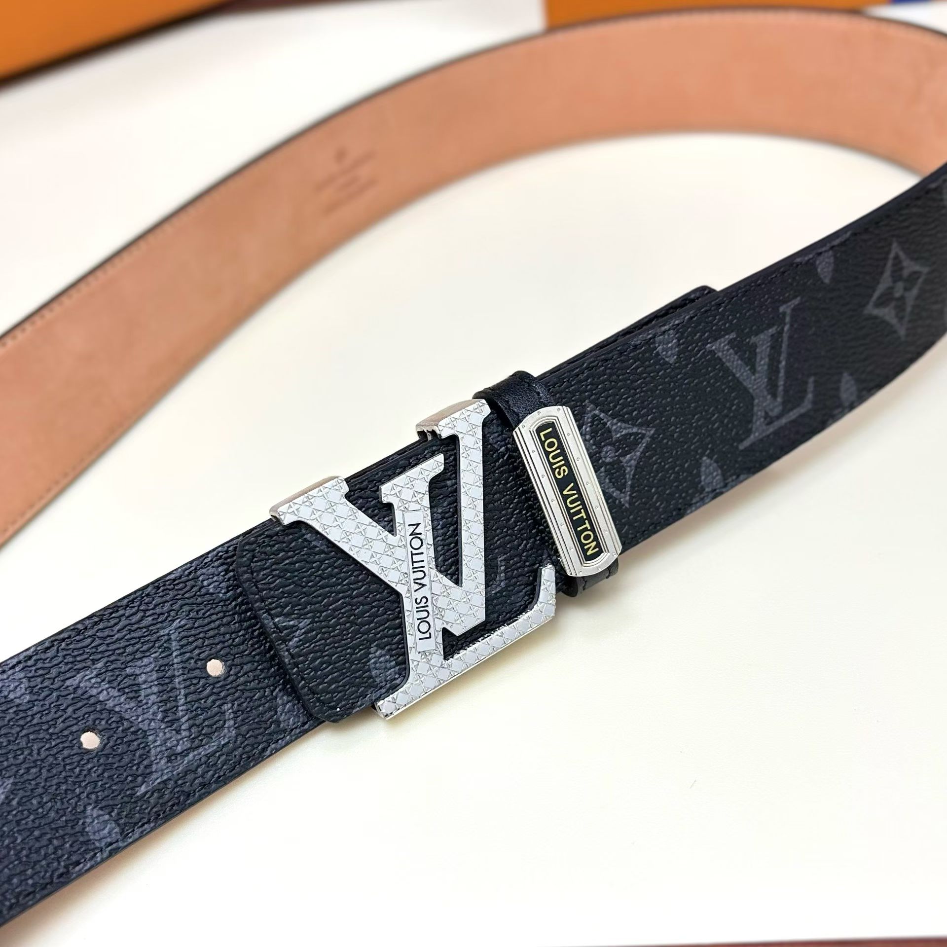 ルイヴィトンベルトコピーソリッドスチール刻印バックルN級品実物写真 663072激安送料無料