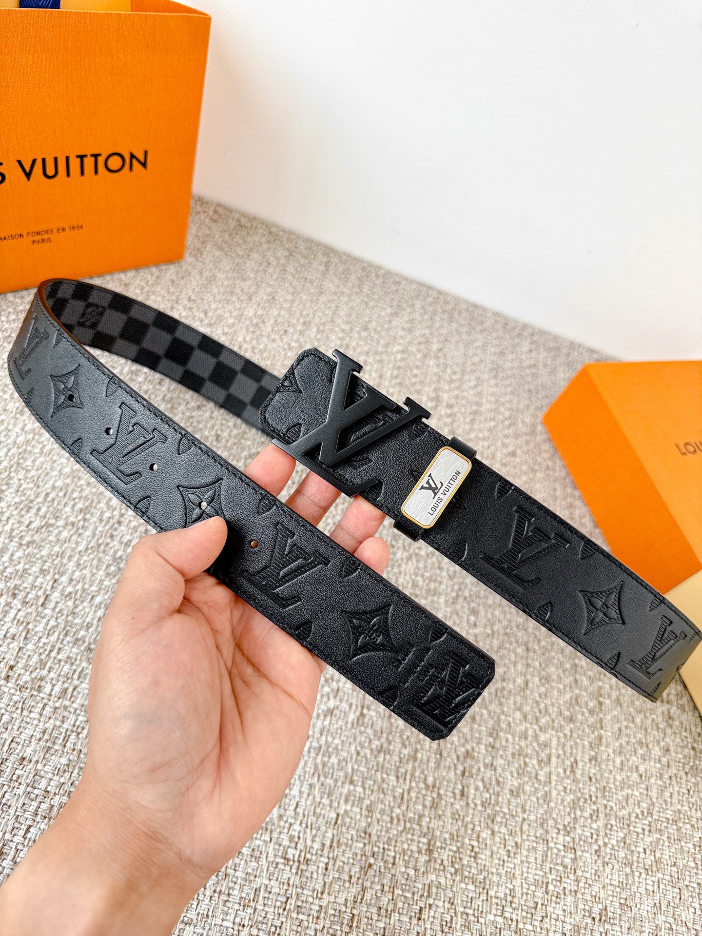 2025新着順多くの人気ブランドルイヴィトンベルトコピー通販 663227通販