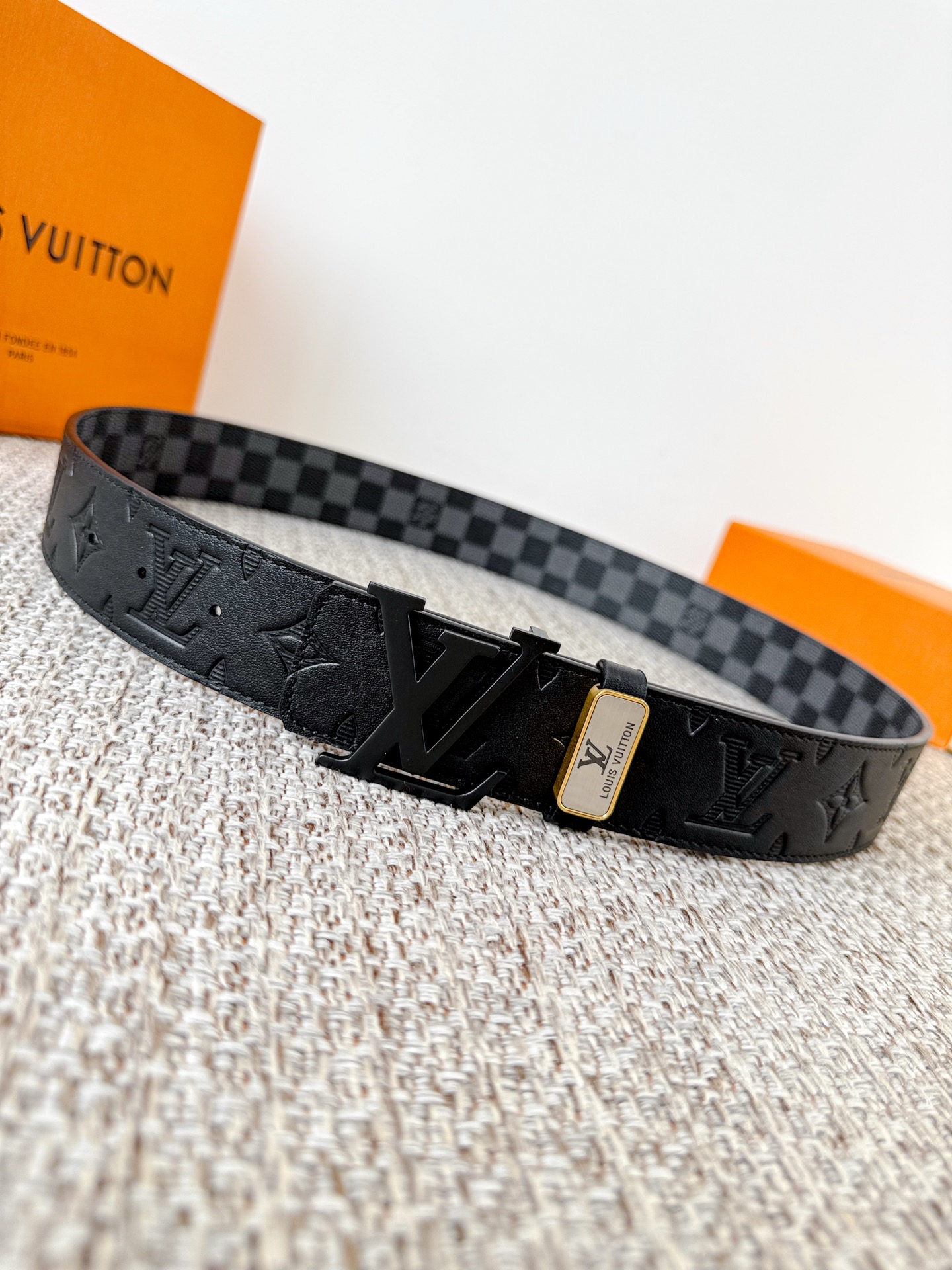 2025新着順多くの人気ブランドルイヴィトンベルトコピー通販 663227激安送料無料